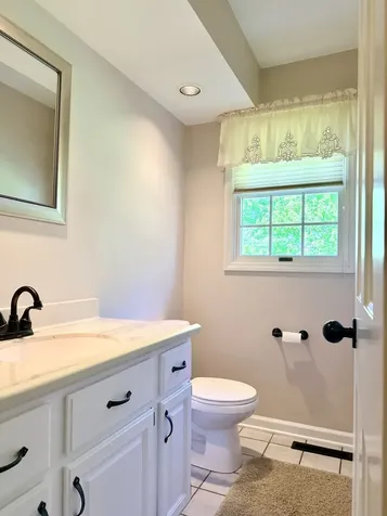 1137 Loyola Drive Libertyville IL 60048