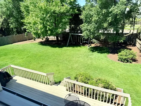 1137 Loyola Drive Libertyville IL 60048