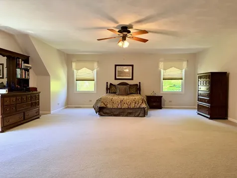 1137 Loyola Drive Libertyville IL 60048