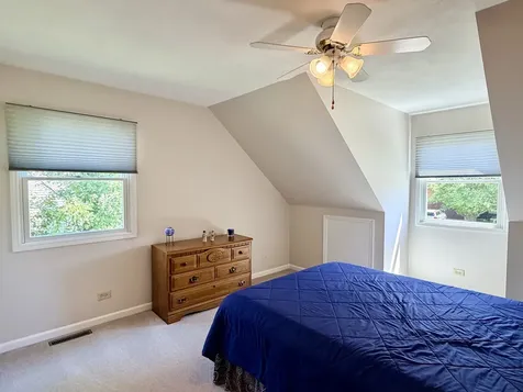1137 Loyola Drive Libertyville IL 60048