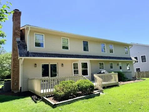 1137 Loyola Drive Libertyville IL 60048