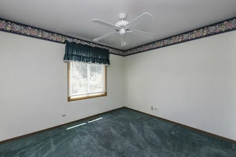 17505 West Woodland Drive Grayslake IL 60030