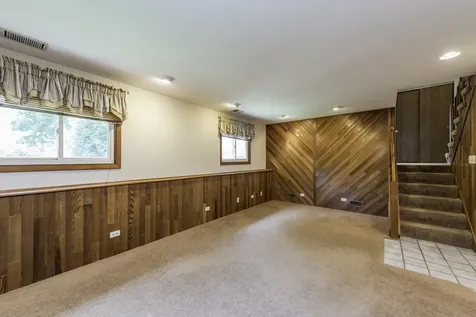 17505 West Woodland Drive Grayslake IL 60030