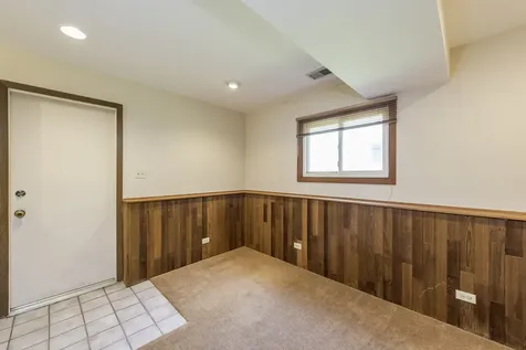 17505 West Woodland Drive Grayslake IL 60030