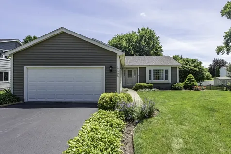 17505 West Woodland Drive Grayslake IL 60030