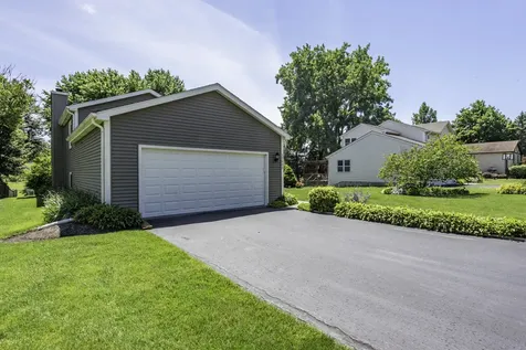 17505 West Woodland Drive Grayslake IL 60030