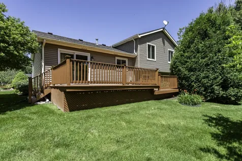 17505 West Woodland Drive Grayslake IL 60030