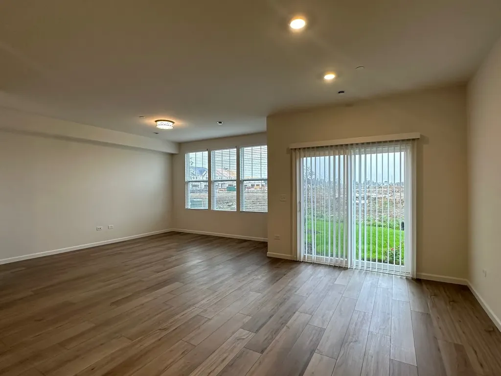 2204 Horseshoe Circle Naperville IL 60564