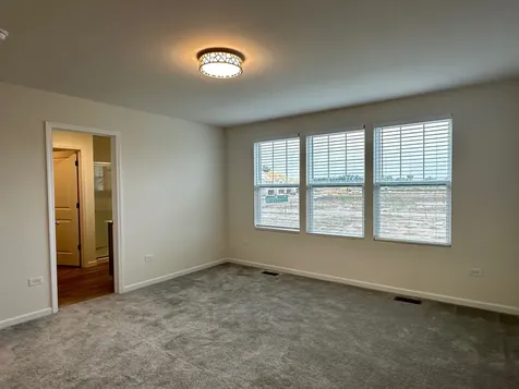 2204 Horseshoe Circle Naperville IL 60564