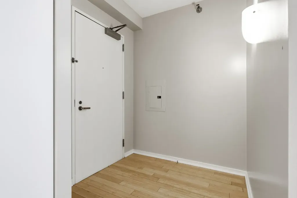 512 North Mcclurg Court Chicago IL 60611
