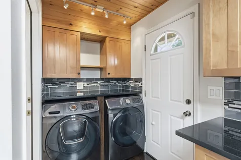 391 Walnut Lane Elk Grove Village IL 60007