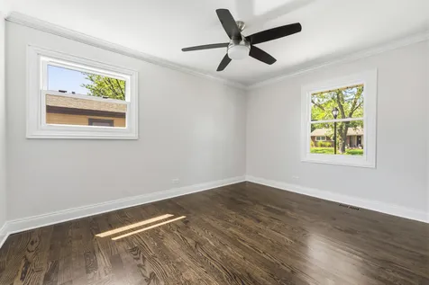 391 Walnut Lane Elk Grove Village IL 60007