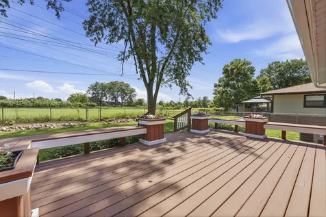 391 Walnut Lane Elk Grove Village IL 60007