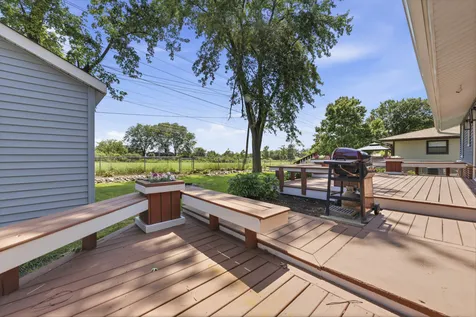 391 Walnut Lane Elk Grove Village IL 60007