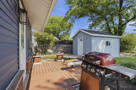 391 Walnut Lane Elk Grove Village IL 60007
