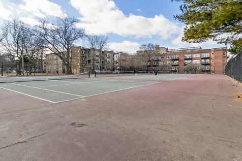 1127 West Farwell Avenue Chicago IL 60626
