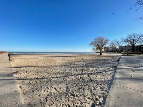 1127 West Farwell Avenue Chicago IL 60626