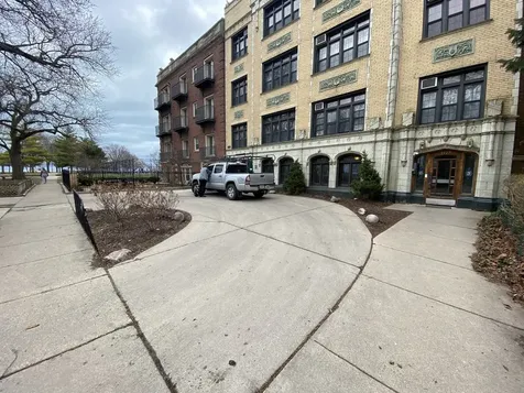 1127 West Farwell Avenue Chicago IL 60626