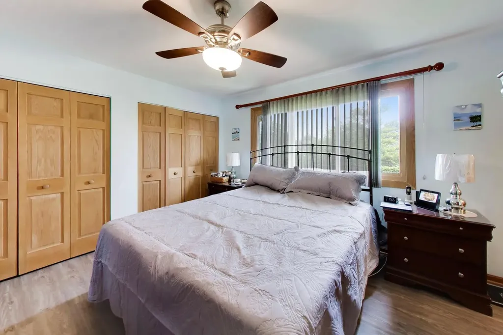 650 Nassau Drive Roselle IL 60172