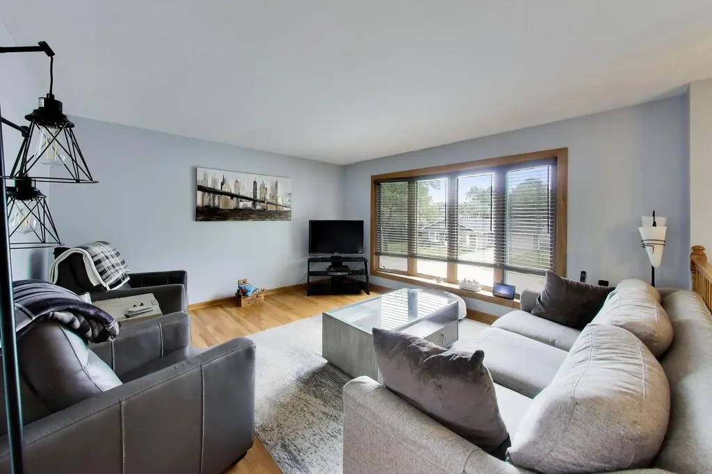 650 Nassau Drive Roselle IL 60172