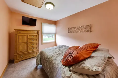 650 Nassau Drive Roselle IL 60172