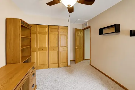 650 Nassau Drive Roselle IL 60172