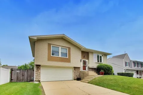 650 Nassau Drive Roselle IL 60172