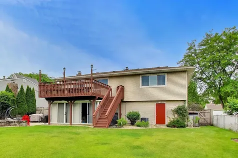 650 Nassau Drive Roselle IL 60172