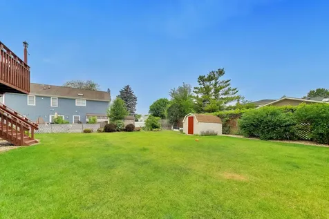 650 Nassau Drive Roselle IL 60172
