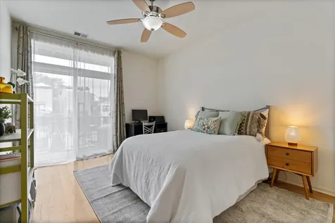 3248 North Sheffield Avenue Chicago IL 60657