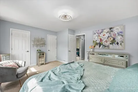 884 Bristol Drive Barrington IL 60010