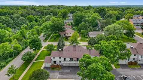 884 Bristol Drive Barrington IL 60010