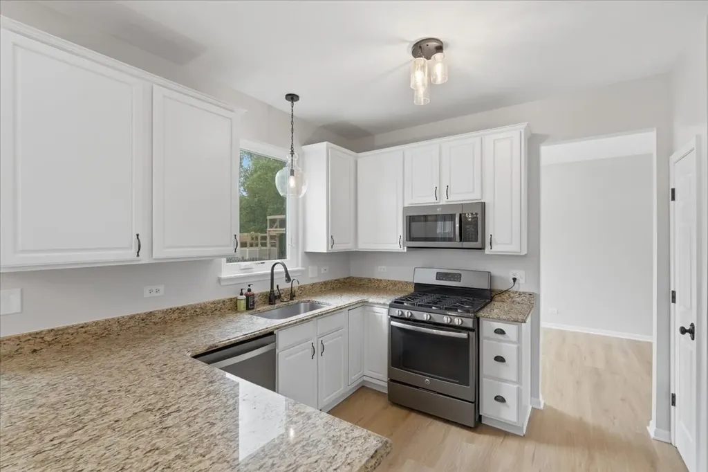 58 West Old Mill Trail Antioch IL 60002