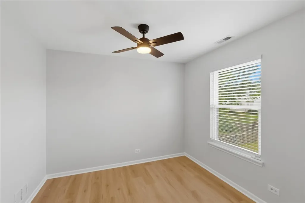 58 West Old Mill Trail Antioch IL 60002