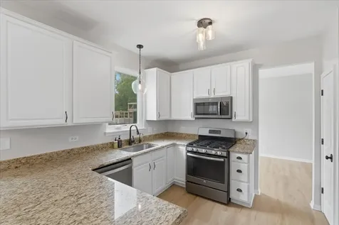 58 West Old Mill Trail Antioch IL 60002