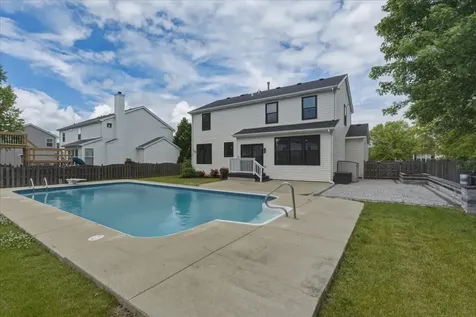 58 West Old Mill Trail Antioch IL 60002