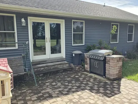 563 Pine Meadow Drive Dixon IL 61021