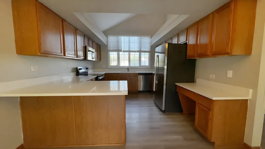 2001 Gray Hawk Drive Plainfield IL 60586