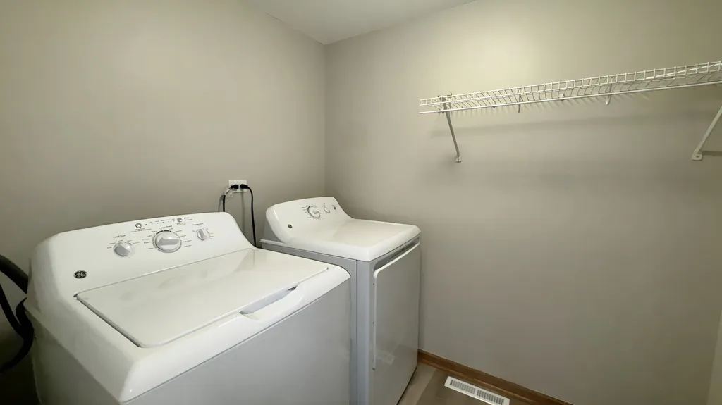 2001 Gray Hawk Drive Plainfield IL 60586