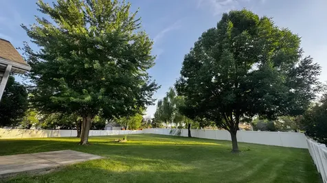 2001 Gray Hawk Drive Plainfield IL 60586
