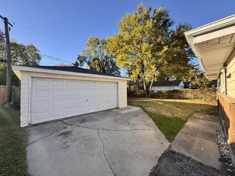 15326 Dorchester Avenue Dolton IL 60419
