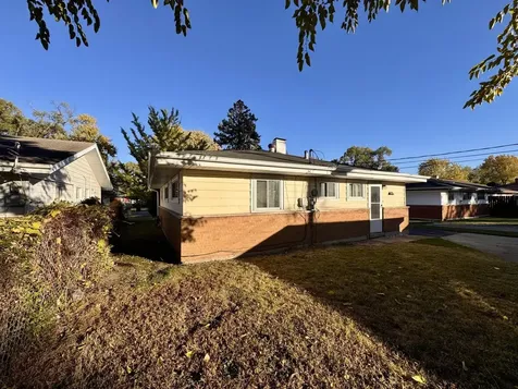 15326 Dorchester Avenue Dolton IL 60419