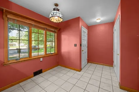 1545 26TH Avenue Rock Island IL 61201