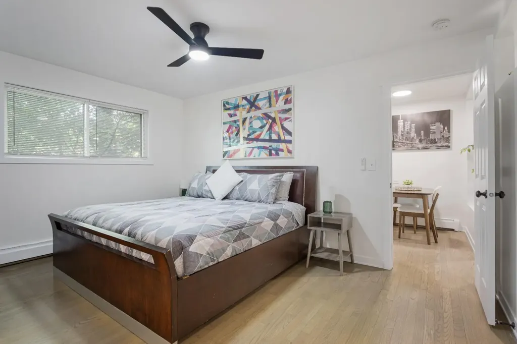 1404 West Estes Avenue Chicago IL 60626
