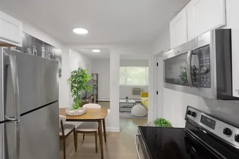 1404 West Estes Avenue Chicago IL 60626