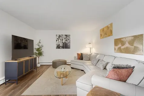 1404 West Estes Avenue Chicago IL 60626