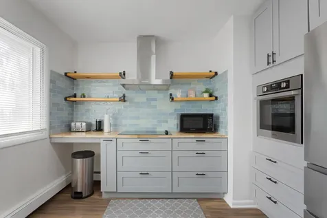 1404 West Estes Avenue Chicago IL 60626