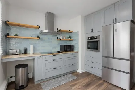 1404 West Estes Avenue Chicago IL 60626