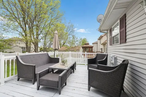 623 Wild Indigo Avenue Romeoville IL 60446