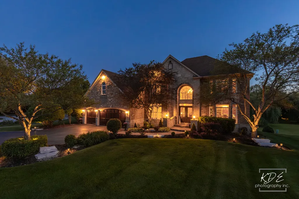 4443 Esquire Circle Naperville IL 60564